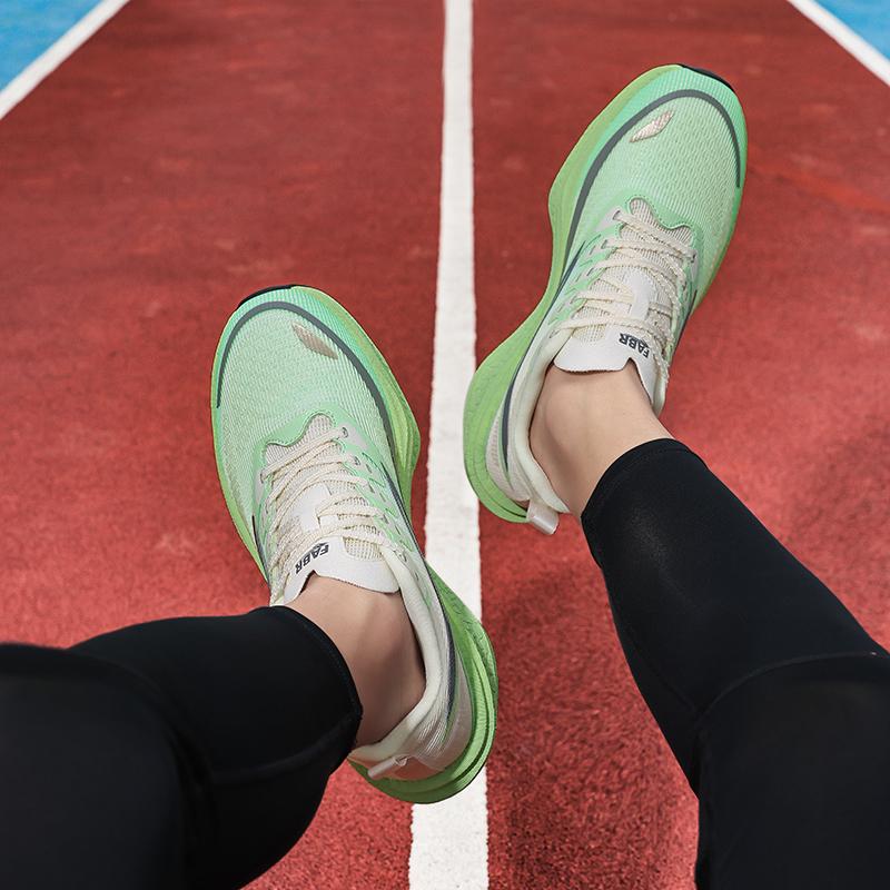 New Running Shoes For Men Women Training Soft Rebound Shock-Absorbing Summer Outdoor Jogging Shoes For Teenagers Unisex Sports