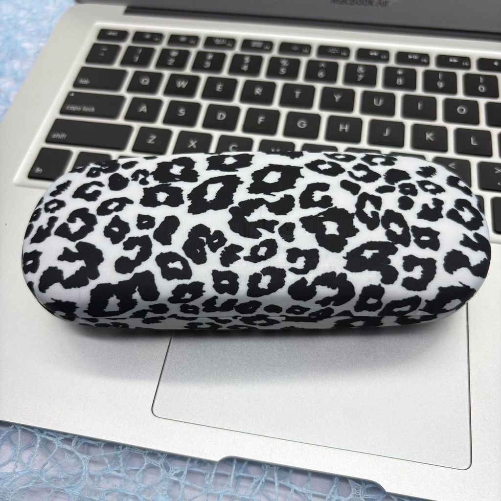 Leopard Print Metal Glasses Case With Flip Cover For Travel And Daily Use
