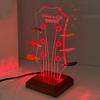 Leuchtender Gitarrenplektrumhalter Klarer Acryl-Gitarrenplektrumhalter Mit Holzsockel Plektrumhalter in Form einer E-Gitarrenkopfplatte