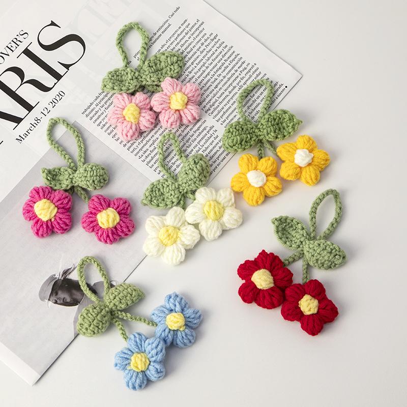 Colorful Crochet Flowers Handmade Knitted Lily Of The Valley Keychain Hand-woven Convallaria Majalis Flower Bag Pendent Key Ring