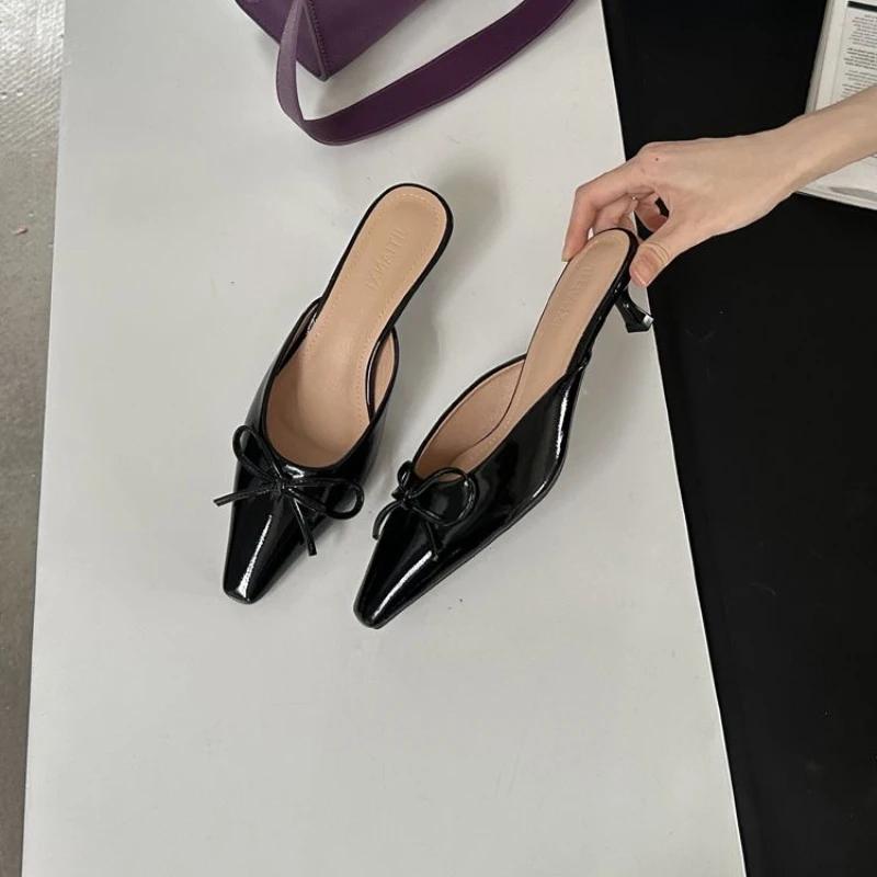 

Мода 2024 года, сексуальные женские туфли-шпильки с острым носком, повседневные и универсальные тапочки для ношения на открытом воздухе, размер плюс 42, летние повседневные шлепанцы 42 чёрный