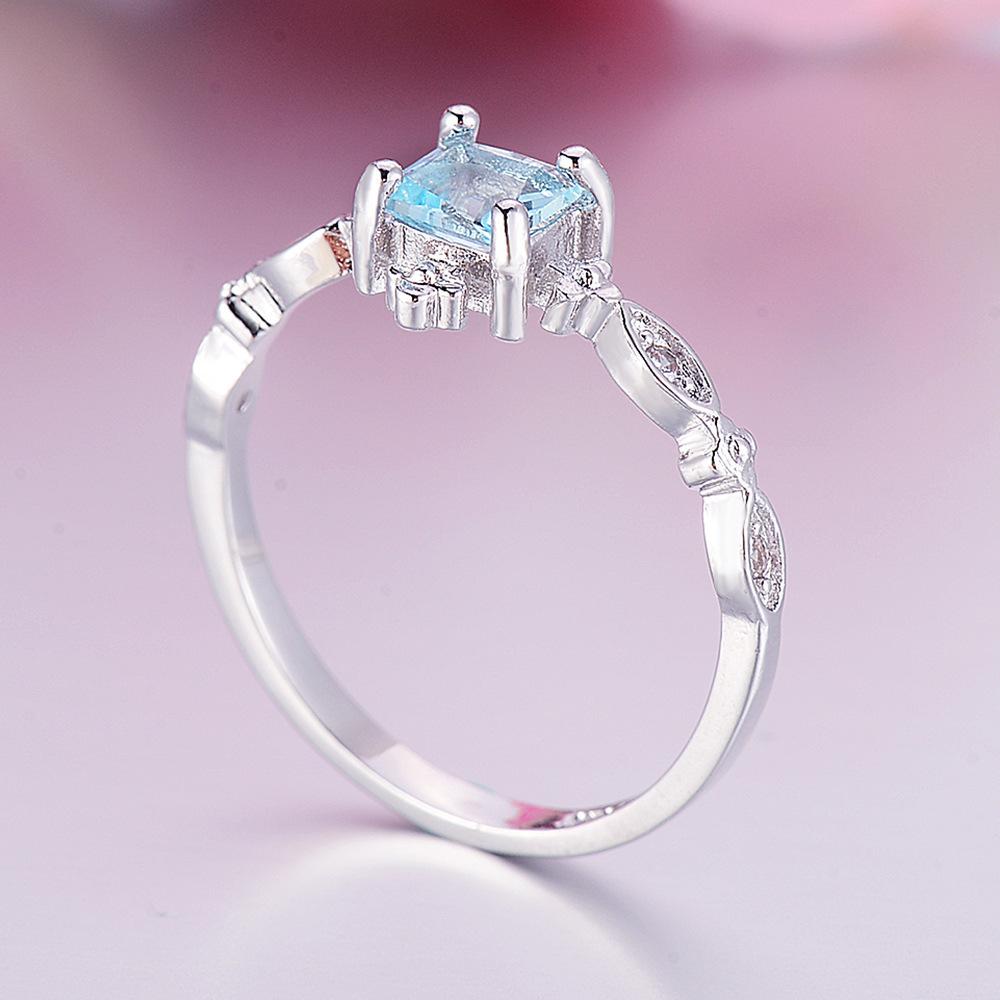 Hot Sales Source European and American Ring Ring Women Diamond Blue Crystal Square Ring