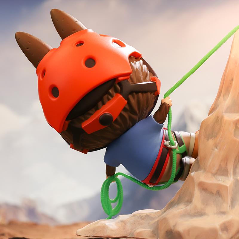 New POP MART LABUBU Climber, Large Size Trendy Figures 15cm 210700725