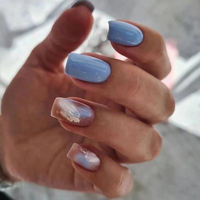 Temperamento simple y blanco, manicura azul, productos de uñas postizas cuadradas medianas y largas europeas y americanas, venta al por mayor mixta de uñas para llevar