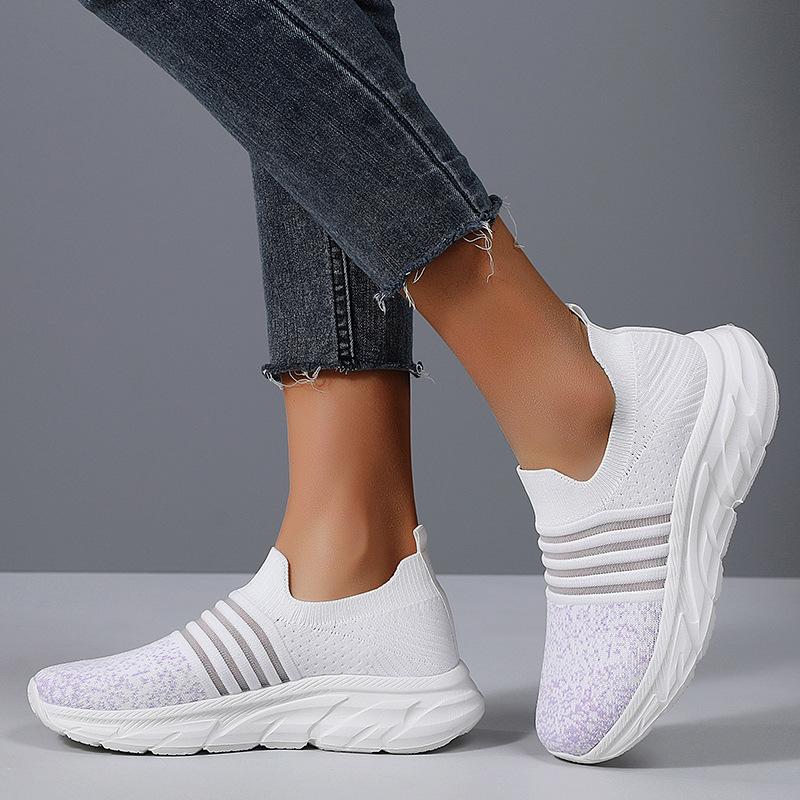 Fashion Plus Size Women's Sneakers Slip On Breathable Flats Casual Shoes Outdoor Lightweight Soft Bottom Non-slip Sports Running Shoes