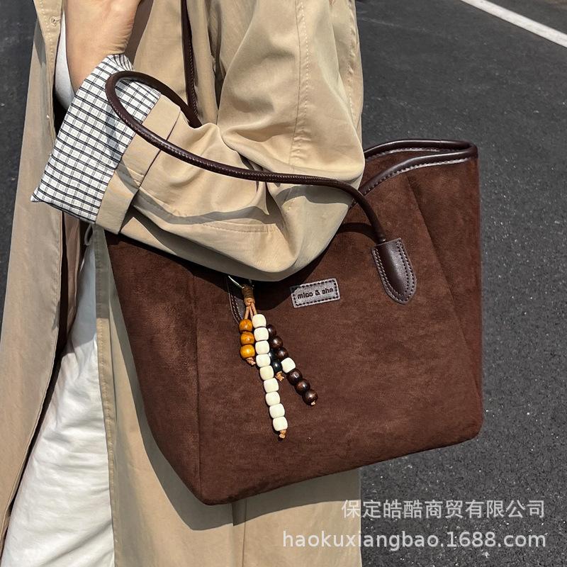 Tote bag women's large capacity 2025 new autumn and winter versatile leopard print retro shoulder bag student class commuter bag