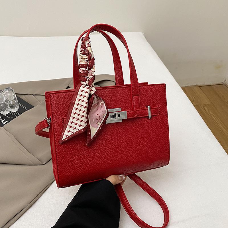 New Stylish and Simple Light Luxury Silk Scarf Killer Bag Portable Shoulder Messenger Women's Bag