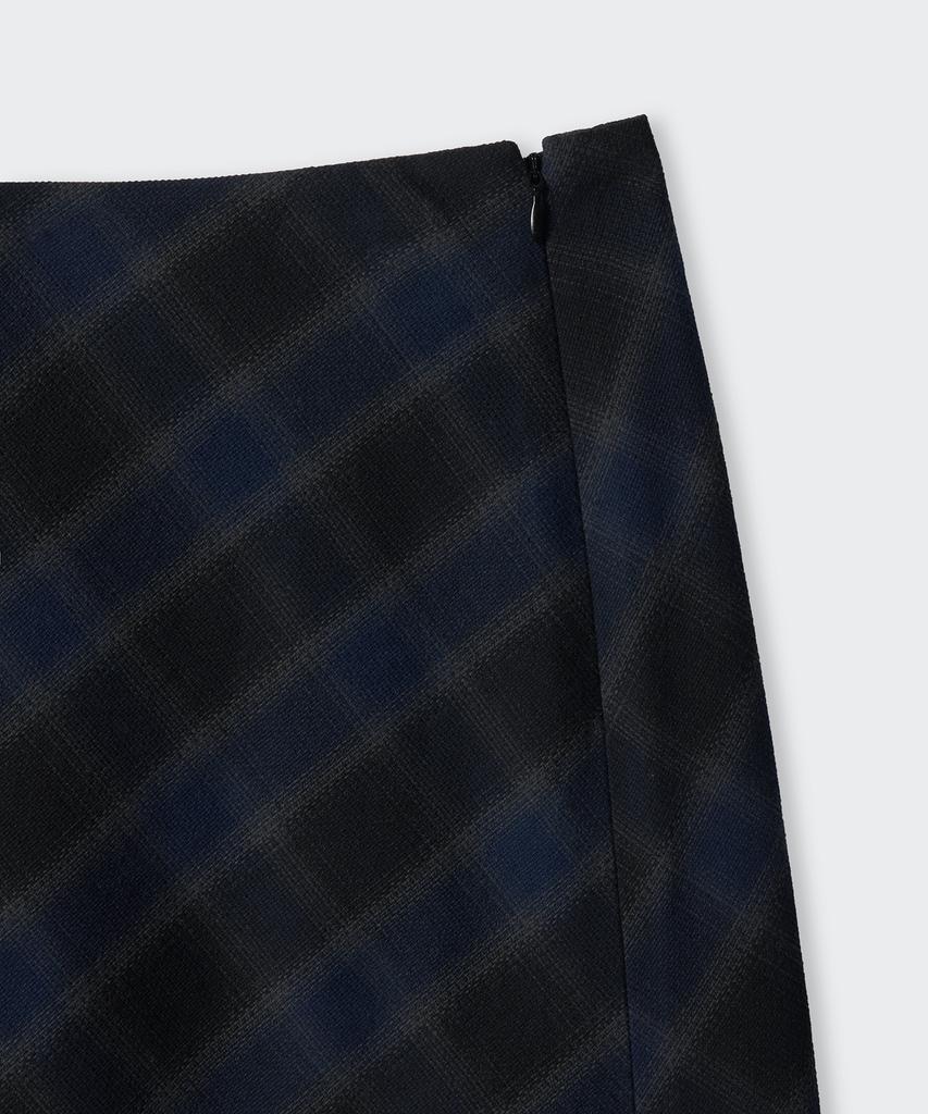 Musinsa Standard Woman Women'S Ombre Check Maxi Skirt [Navy]