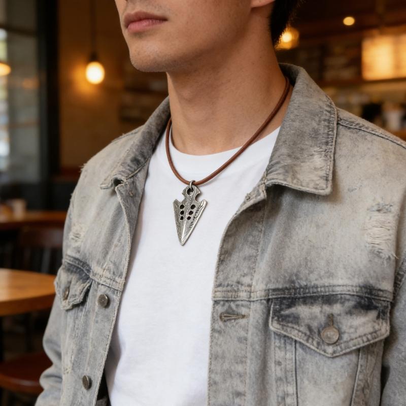 Unisex Charm Necklace Alloy Arrows Neck Jewelry Unique Fashion Accessory Suitable for Daily Wear Special Occasions