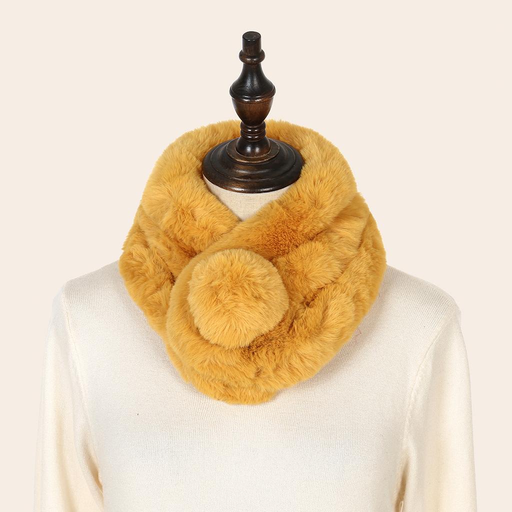 New Faux Fox Fur Scarf Shawl Pearl Fashion Warm Thicken Fake Fur Collar Women Short Neckerchief Neck Warmer Clothing Accessories