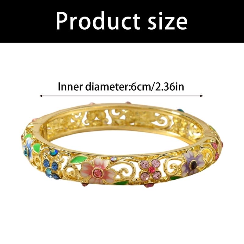 Artistic Ethnic Enamel Four Leaf Clovers Alloy Bracelet Featuring Drip Oil Craftsmanship Symbolizing Luck Love and Hope