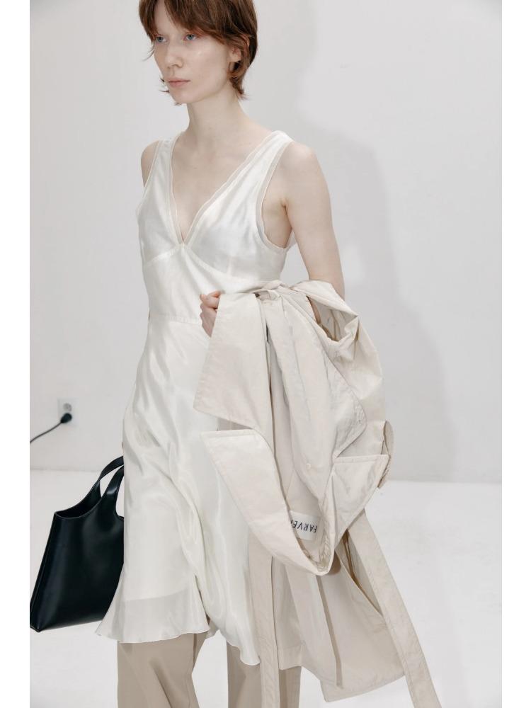 South Korea Chic Summer Dress Women Temperament Strap Y2k Clothing Female V-neck Fold Design High Waist Sleeeless White Midi Dress