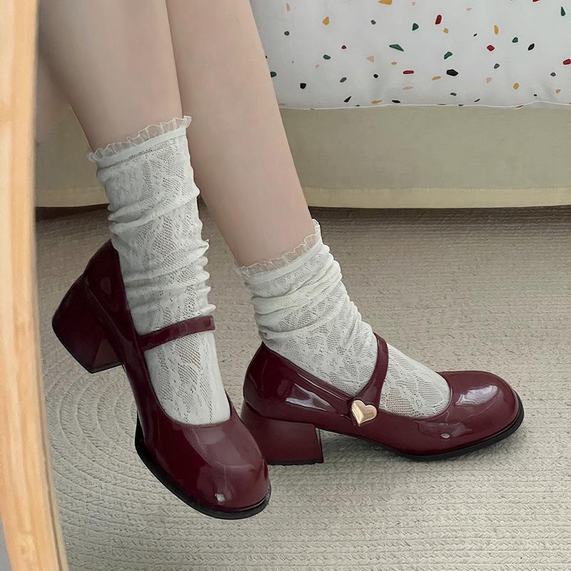 French casual red simple thick heel small leather shoes women's new spring and autumn retro skirt Mary Jane  shoes