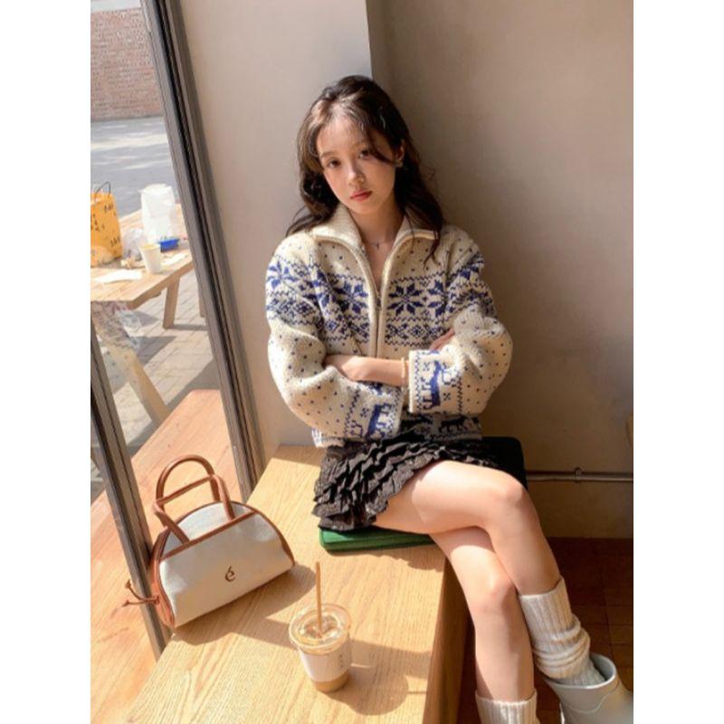 New Fall Women's Clothing Vintage Style Heavy Industry Stand Collar Zipper Knitting Cardigan Snowflake Embroider Sweater Long Sleeve Outwear