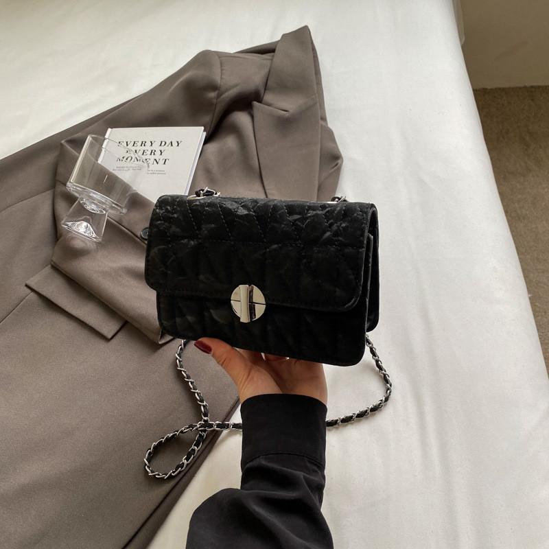 Stylish Chain Bag With Pu Leather Small Square Design And Trendy Stitching