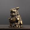 1 Paar Reine Kupfer Glückslöwenkönig Figuren Miniatur Schreibtischornamente Antike Bronze Chinesische Tierstatue Heim Feng Shui Dekoration