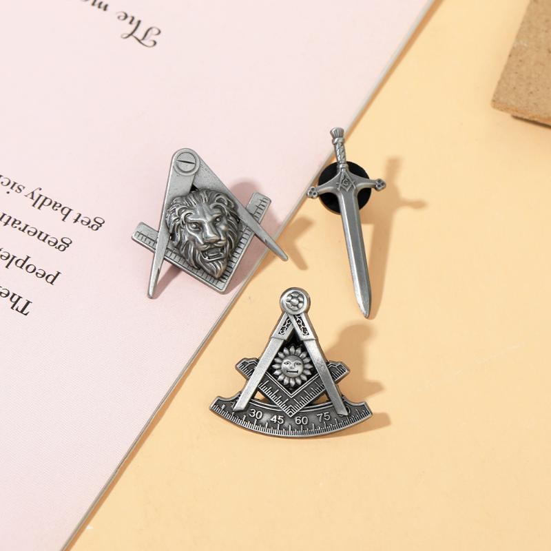 1 Peça Design de Cabeça de Leão Solar Emblema Maçônico Broches Insígnia Maçônica Emblema Maçônico Vintage Broches em Forma de Espada