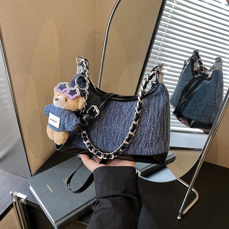 Jeansväska dam sommar ny mode nisch budväska high-end kedja enkel axel armhåleväska