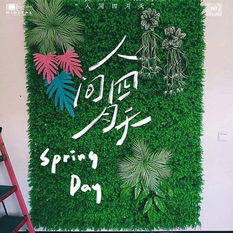 Artificial Green Wall with Roses for Indoor/Outdoor Decor