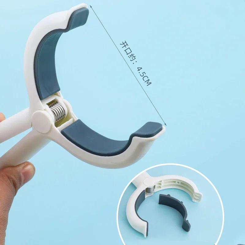 2pcs / lot Infant Car Seat Add-Ons Plastic Pushchair Toy Pram Stroller Peg To Hook Cover Blanket Mosquito Net Clips Premium Quality