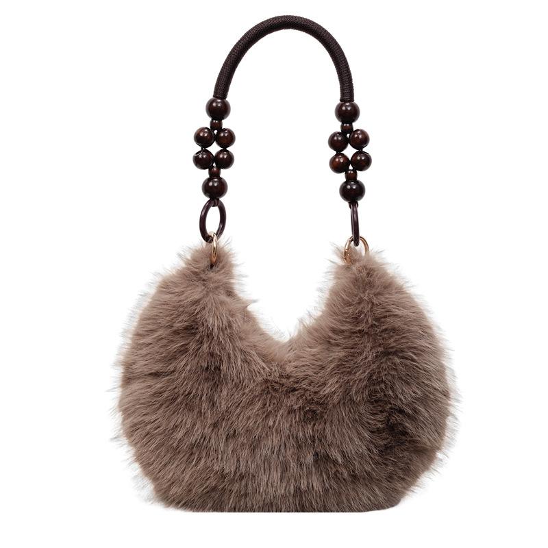 Plush bag women's 2025 autumn new trendy Chinese fashion shoulder bag large capacity commuter armpit bag