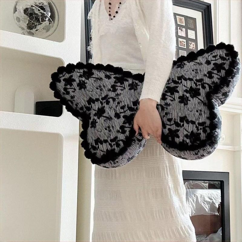 Modern Butterfly Decorative Pillow With Cotton Linen Cover For Bedroom And Sofa Comfort
