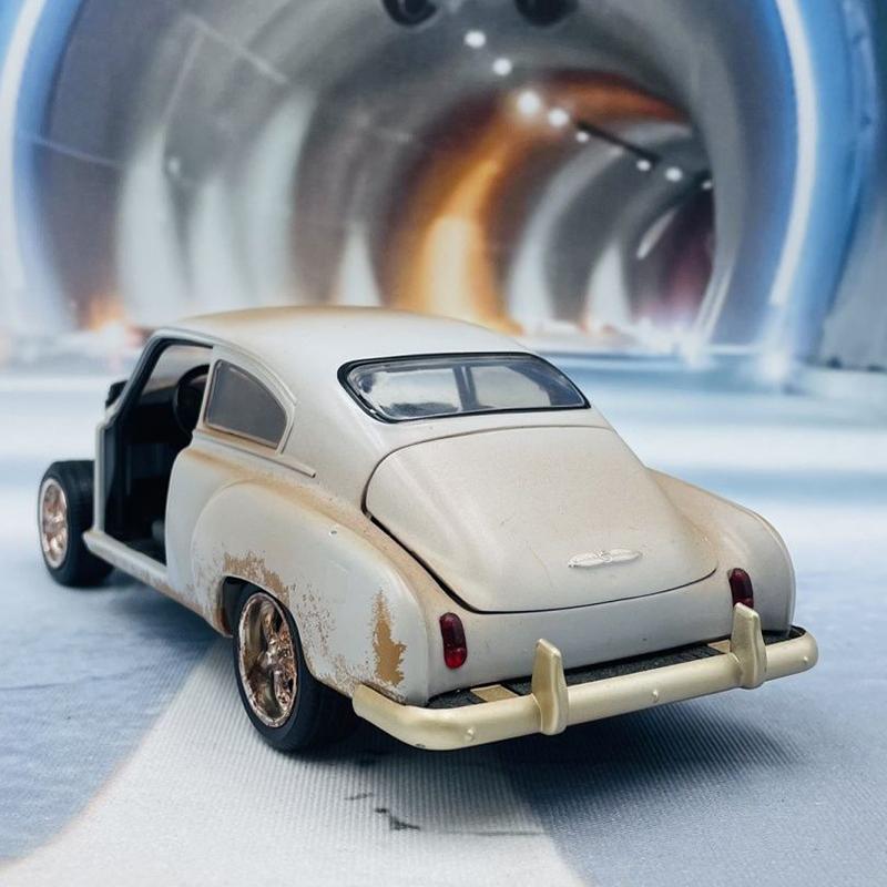 JADA 1:24 FLEETLINE 1949 Alloy Car Diecasts & Toy Vehicles Car Model Miniature Scale Model Car For Children