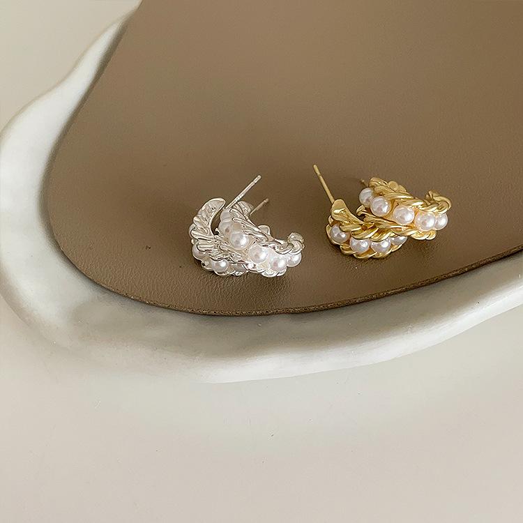 Matte Metal Twist Pearl Stud Earrings - Korean Retro Style for Women