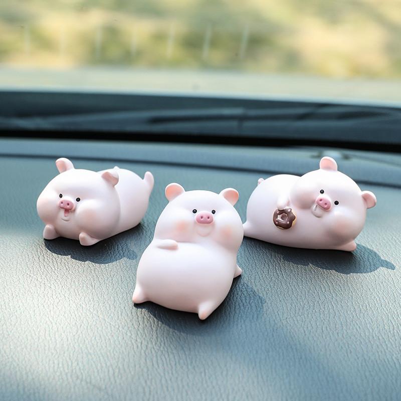 Pig Princess Car Dashboard Figurine Resin Cartoon Decor For Girls Car Interior Accessories