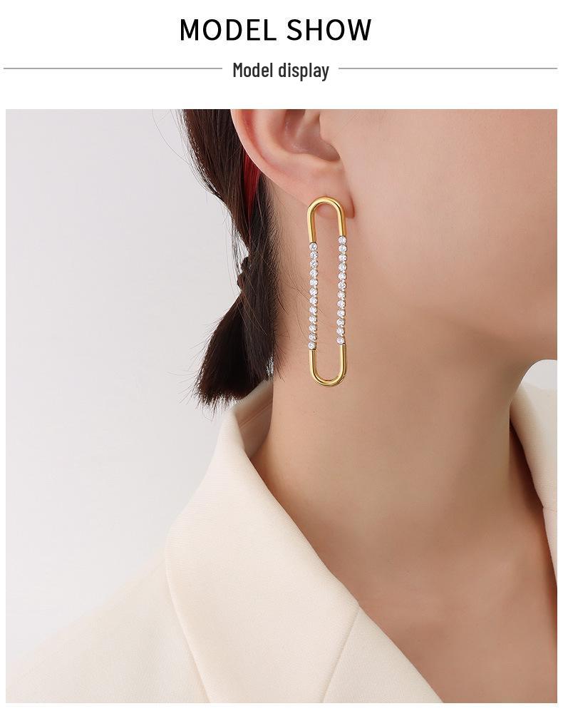 Französische minimalistische geometrische U-förmige Zirkon Titanstahl Ohrringe, 18K vergoldete Stecker