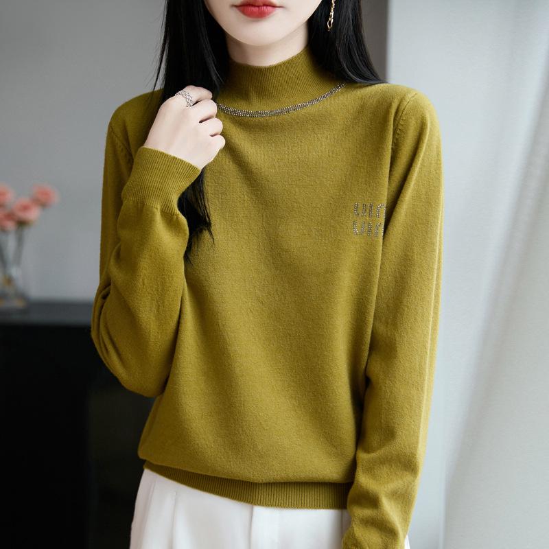 Autumn/Winter Rhinestone Semi-High Neck Knitted Sweater Top for Women