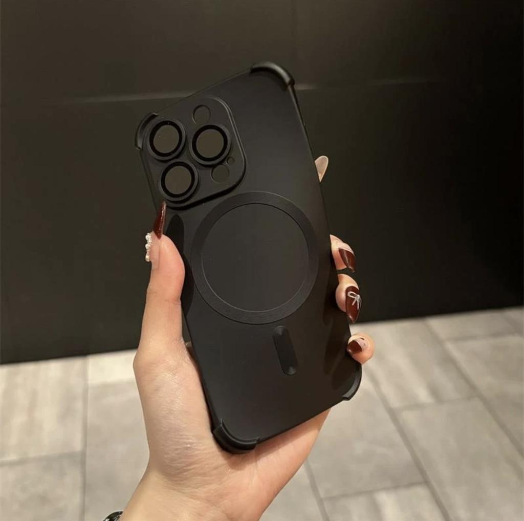 Applicable to iPhone16 liquid silicone magnetic mobile phone case Apple 15 four corners anti-drop with lens film protective case 14
