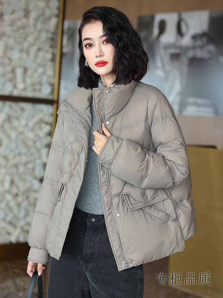 Light and thin down jacket women's short stand-up collar fashionable and casual loose new autumn and winter coat