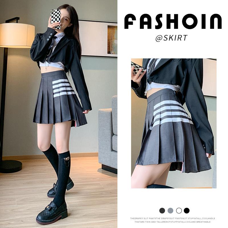 Dámská skládaná sukně se čtyřmi pruhy, šedý design obleku College Style, módní dámská ultra krátká poloviční sukně do A, sukně Jk