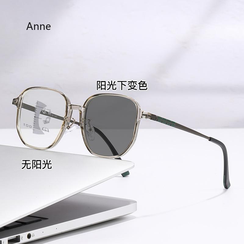 Simple and Fashionable Versatile Square Multifocal Photochromic Reading Glasses Blue Light Blocking Eye Protection Unisex gafas