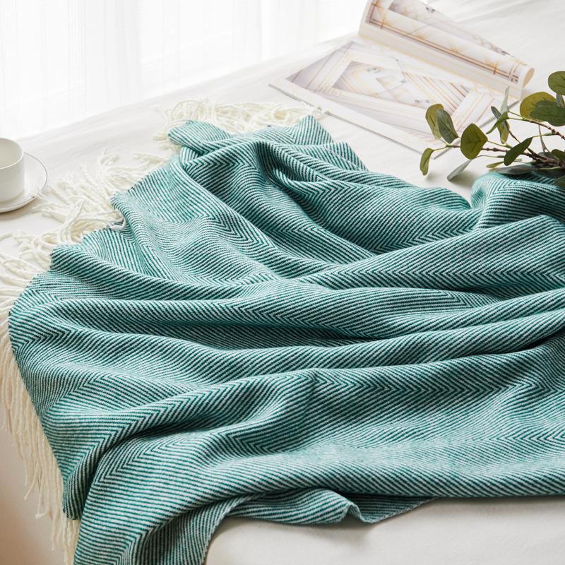 Woven Jacquard Wave Herringbone Fringe Blanket Acrylic Blanket for Beds, Outdoor, Travel Portable Blanket