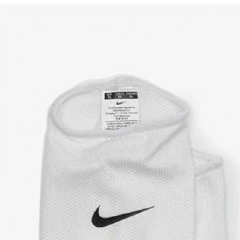 Nike Guard Lock Sleves White Se0174 103