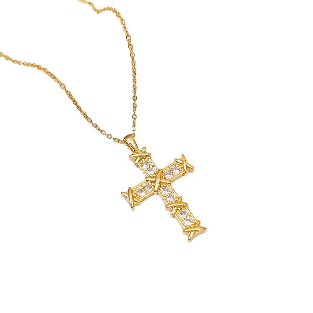 Women's Gold-Plated Copper Necklace: Luxury Fu Lu Pendant Clavicle Chain - Versatile Fashion Accessory