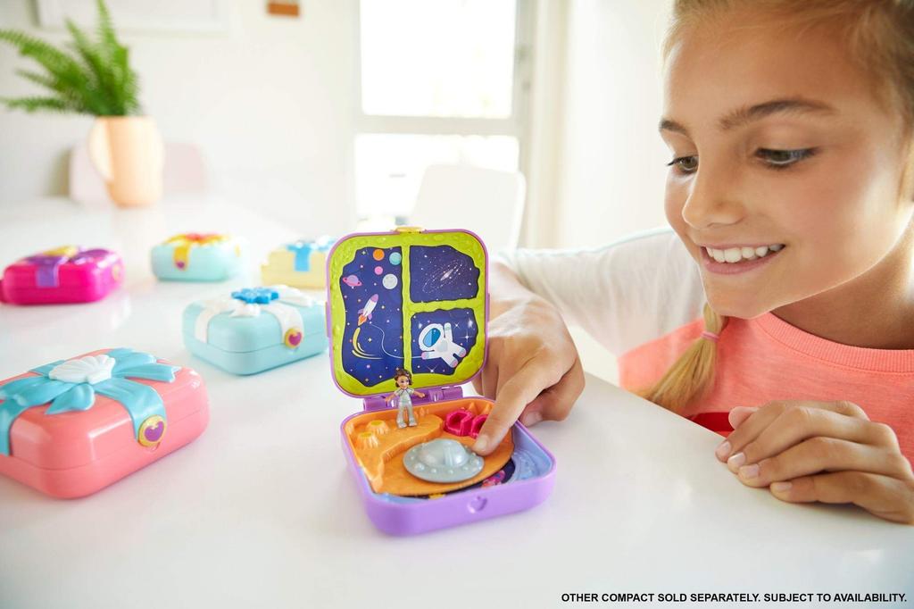 Polly Pocket Hidden Hideout Moonrocking Adventure Compact: 3 Hidden Hideouts, 2 Stashes, 3 Accessories, 1 Mini Shani Doll, Sticker Sheet