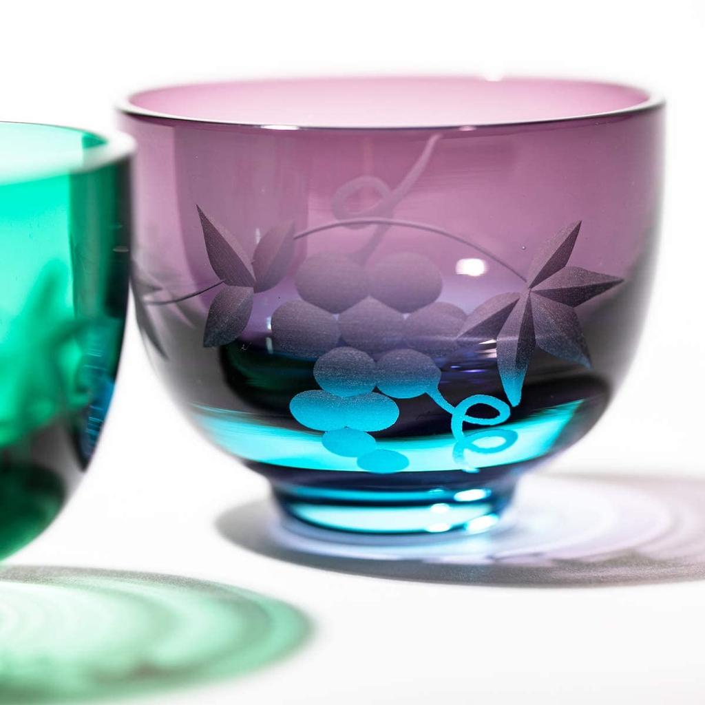 [Official Taiburo Studio] Edo Kiriko Grape Crest Sake Cups (Pair) (Green and Edo Purple) TB30009/35009, Gift Boxed, Made in Japan