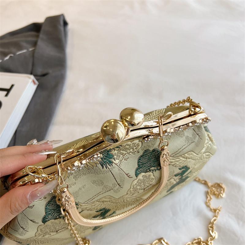 Dameveske Ny gullkjedeveske Kvinne Bankett Håndveske Motebrodert veske Små skuldervesker Høykvalitets Party Messenger Bag