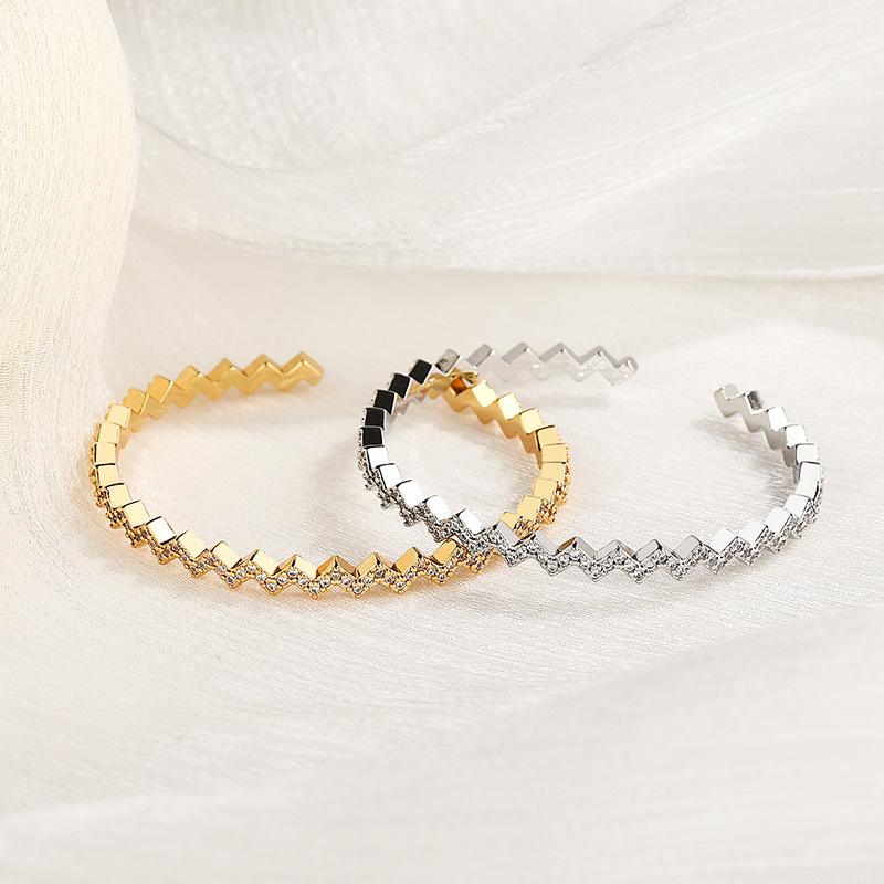 Bracelet Women's Personality Trend Opening Adjustable Diamond Water Wave Pattern Versatile Cool Style Bracelet