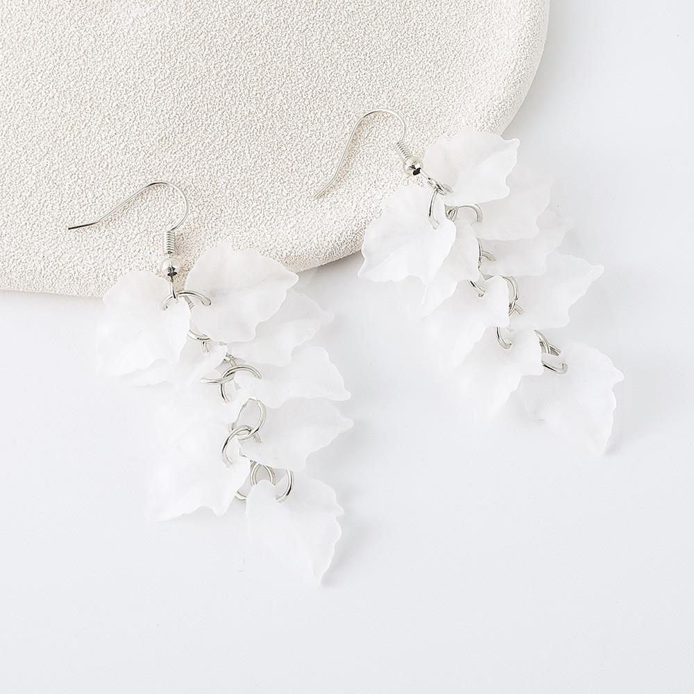 

Pinkdudu Модные серьги-капли с лепестками роз, акриловые длинные серьги с цветами, женские украшения PD2381 белый