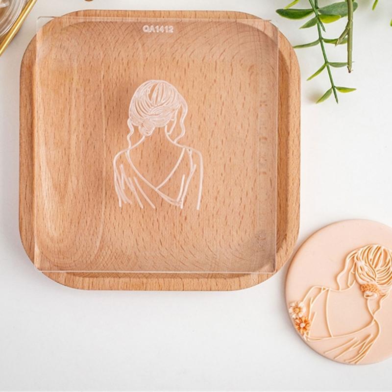 Mother's Day Fondant Mold Cookie Embossing Mould Easy Releases Plastic Cake Decorating Tool for Baking Enthusiasts