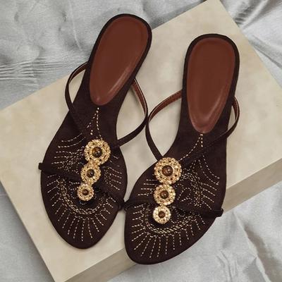 Mode Luxus Kristall Blume Dekoration Kitten Heel Slipper Damen Retro Nähen Marke Designer Schuhe Sommer Sexy Zehensteg Strand Zehensandalen