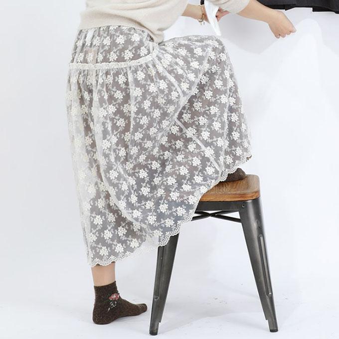 Seutailbaimiin Large Floral Embroidery See-Through Skirt