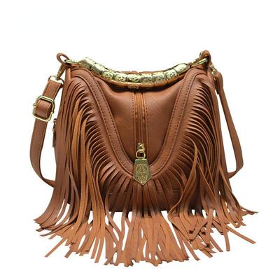 PU Leather Fashion Tassel Bag Kabelka European and American Bucket Bag Retro taška přes rameno Messenger Bag Dámská kabelka Designer
