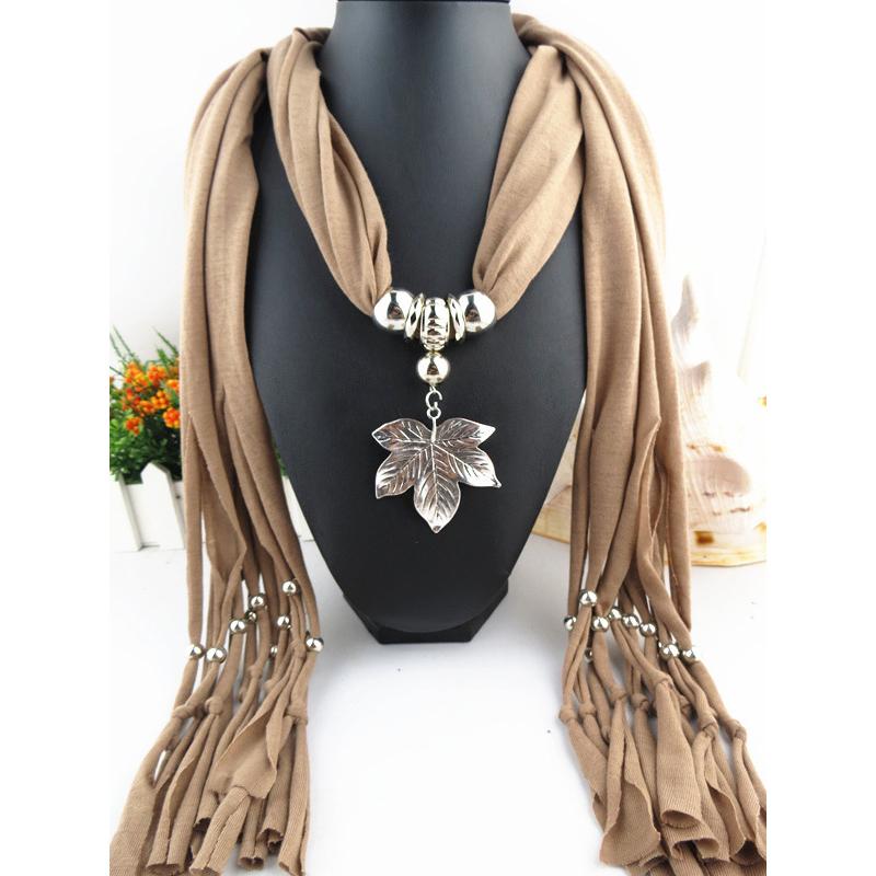 Eleganter Polyester-Infinity-Schal mit Blattanhänger & Quasten – Damen Modischer einfarbiger Halswickel