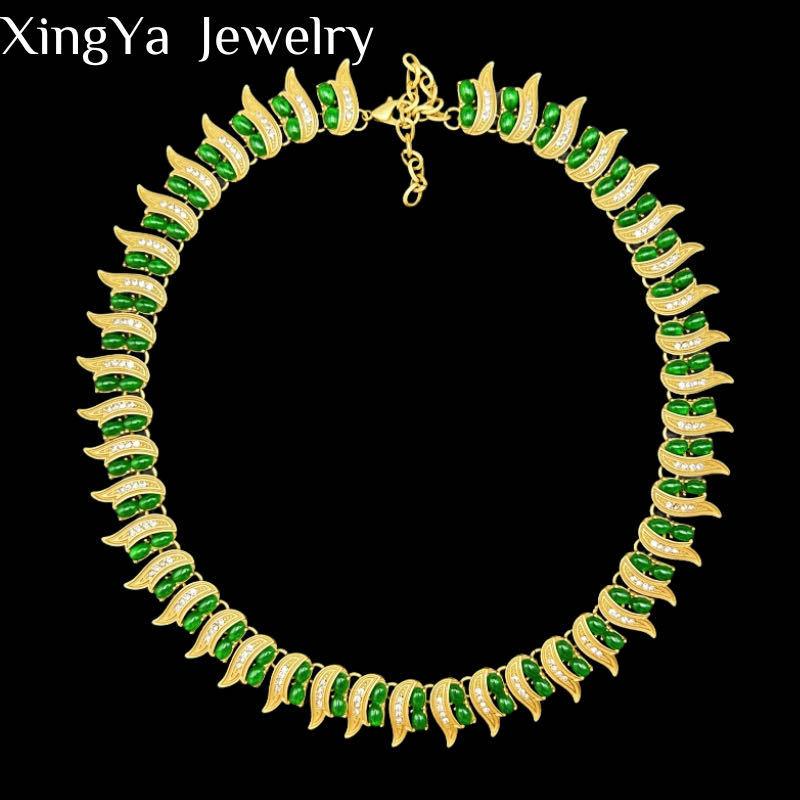 Винтажный Позолоченный Настоящим Золотом Тяжелая Промышленность Дворцовый Стиль Ретро Элегантный Характер Комплект Ожерелья и Серьг