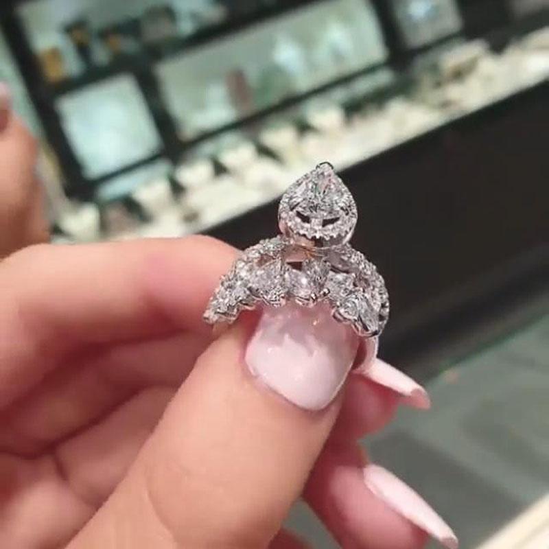 Fashion 2Pcs/Set Women Rings with Dazzling Cubic Zirconia Romantic Teardrop CZ Ring Wedding Engage Party Lady's Jewelry